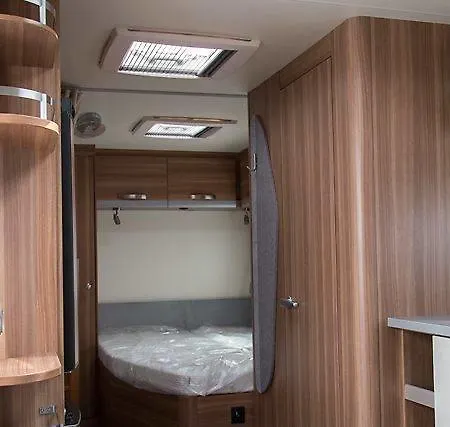 Garda Caravan *